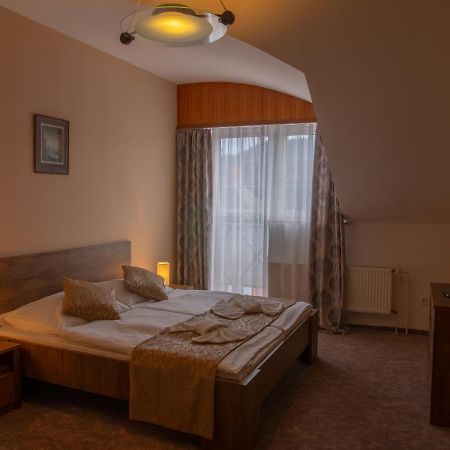 Hotel Pizzeria Istria Velké Losiny Buitenkant foto