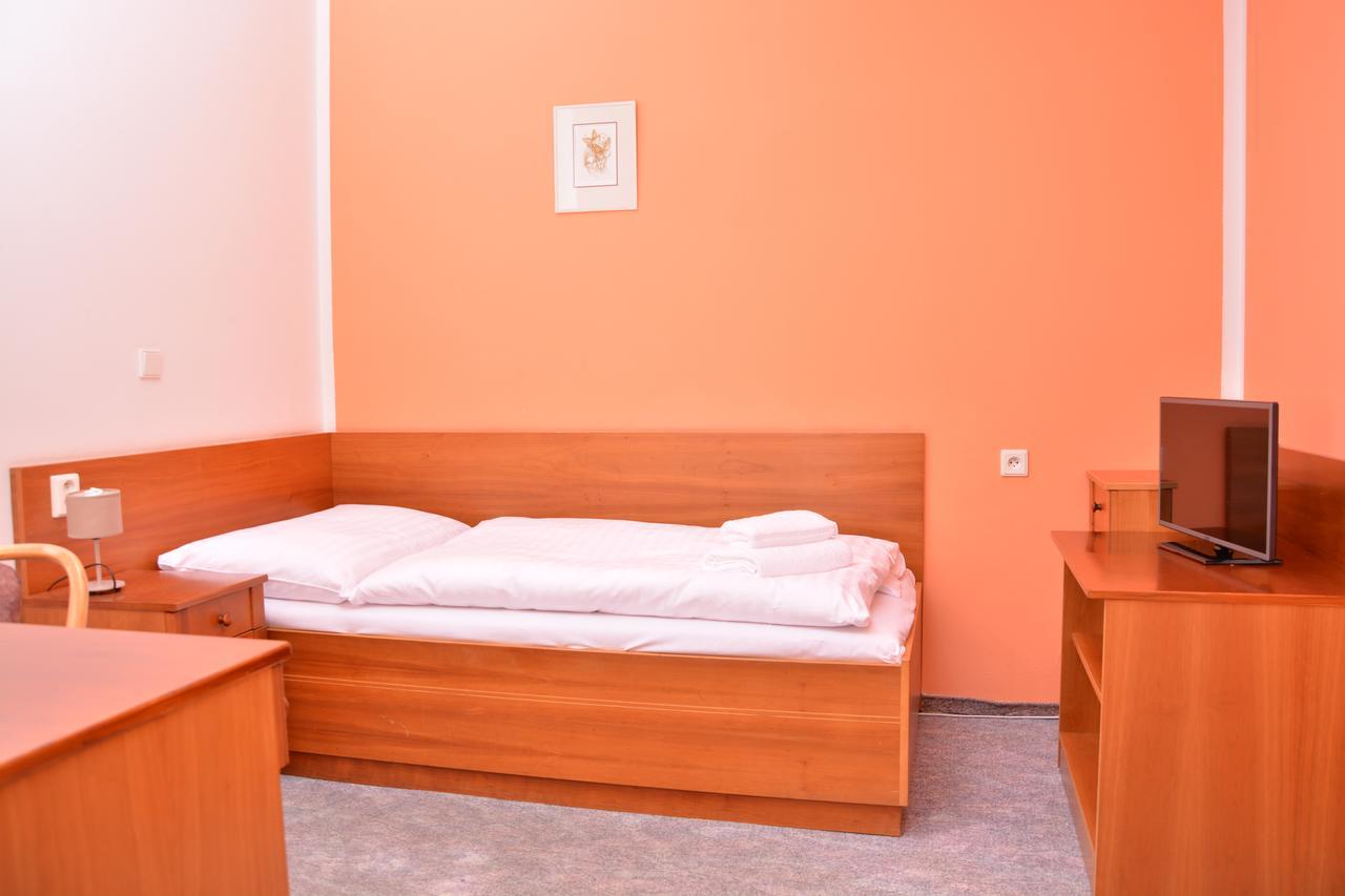 Hotel Pizzeria Istria Velké Losiny Buitenkant foto