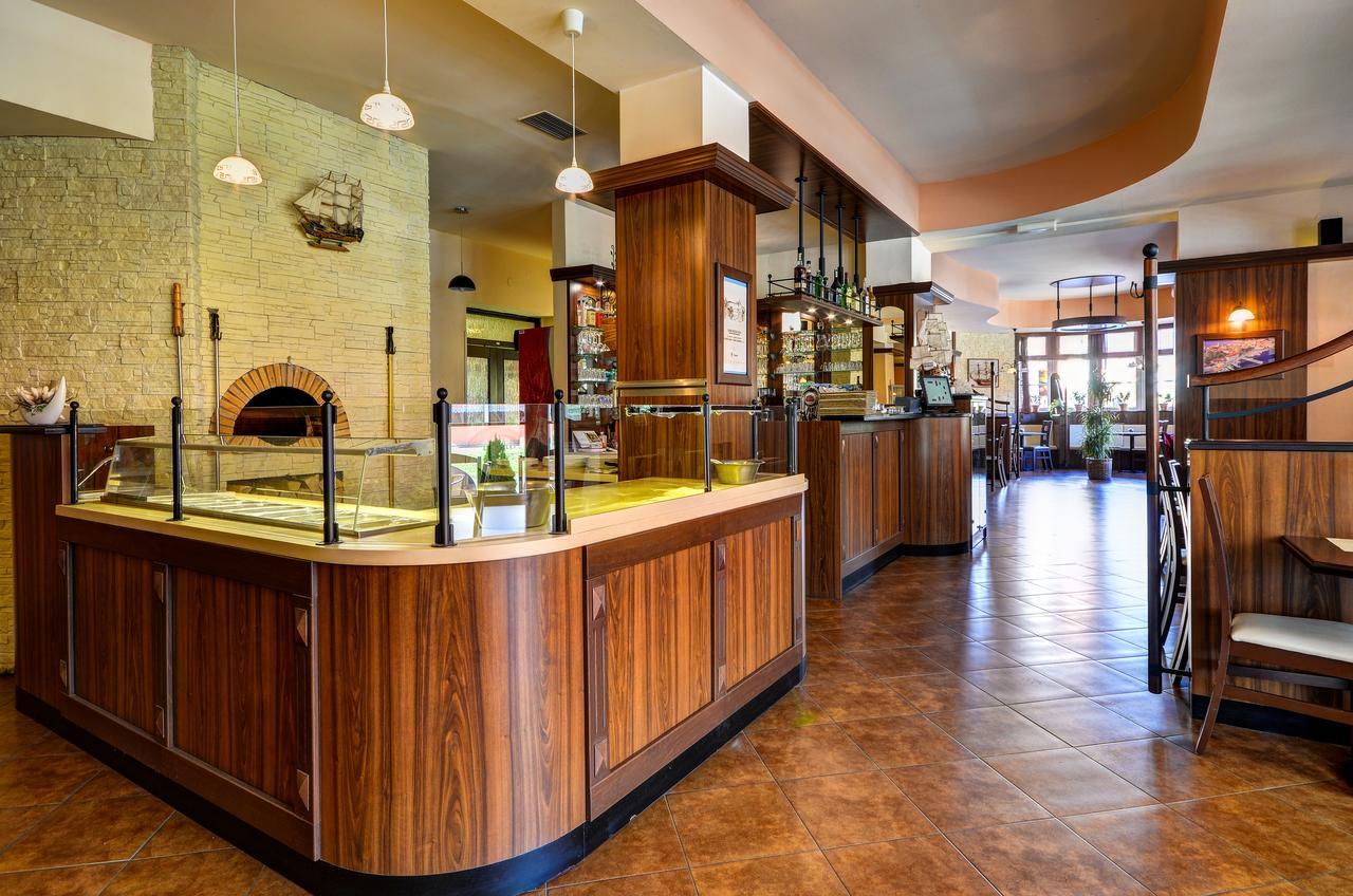 Hotel Pizzeria Istria Velké Losiny Buitenkant foto