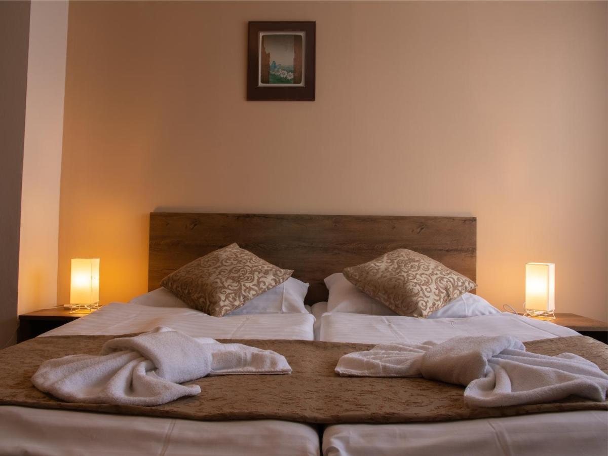 Hotel Pizzeria Istria Velké Losiny Buitenkant foto