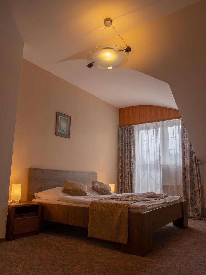 Hotel Pizzeria Istria Velké Losiny Buitenkant foto